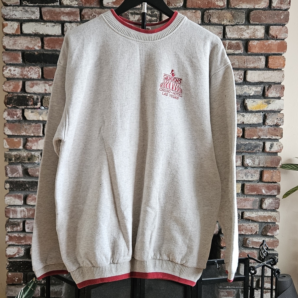 Vintage 4 Queens Casino Crewneck Sweatshirt